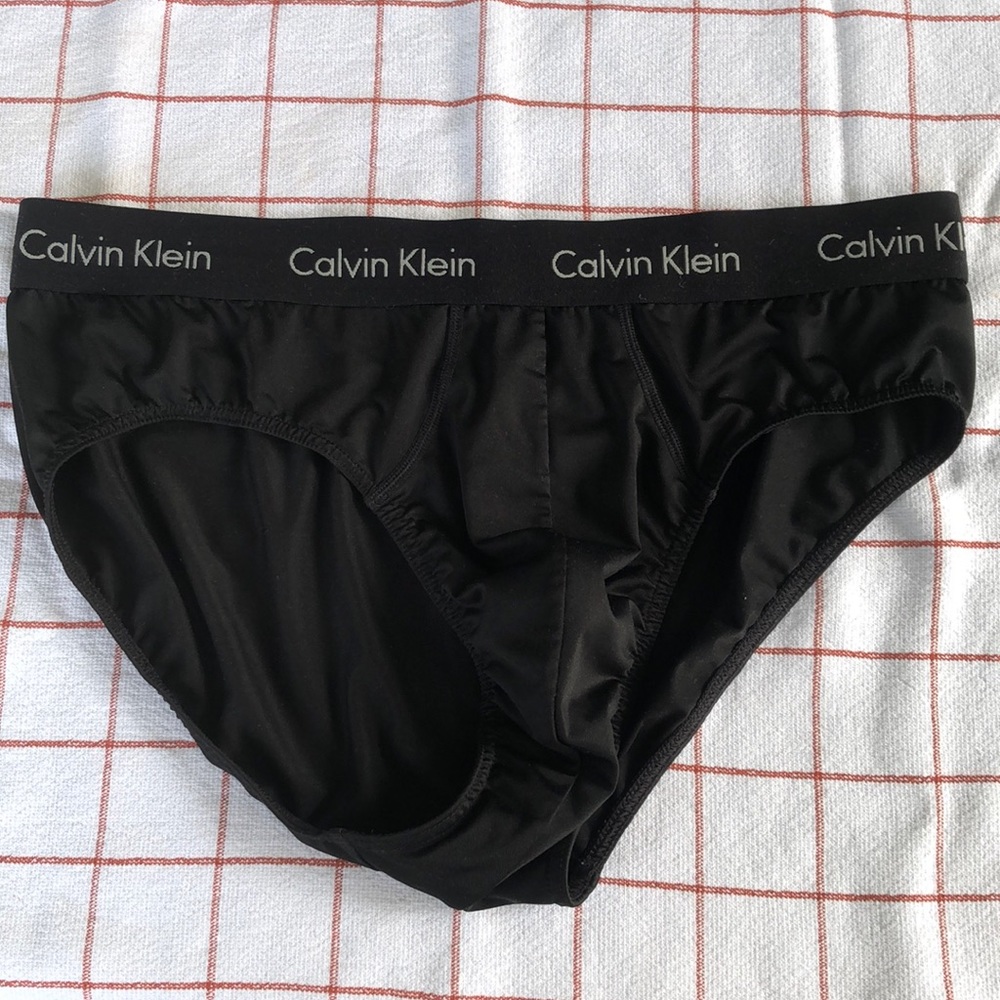 2 PACK - Black Calvin Klein Briefs - Large